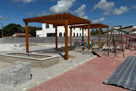 Estão avançadas as obras de construção da praça do São José de Alcobaça
