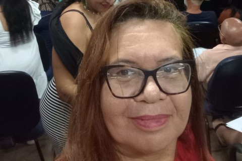 Presidente da Associação do Bairro Novelo participa de seminário em Salvador em busca de melhorias para Alcobaça