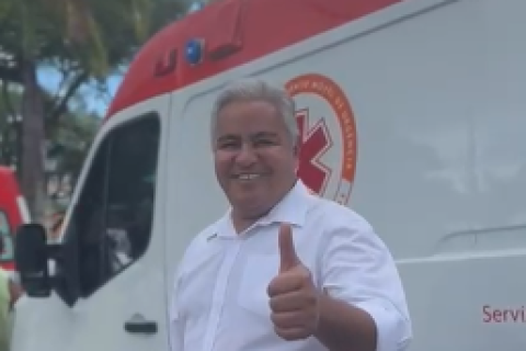 Prefeito Zico de Baiato conquista nova ambulância para o SAMU de Alcobaça