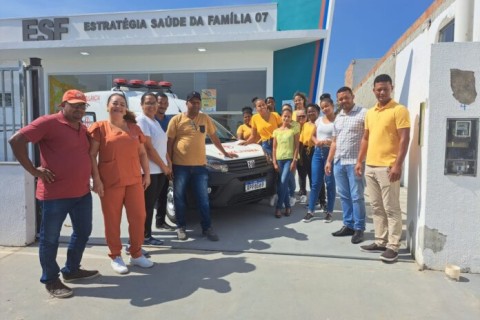 Ambulância nova é entregue à comunidade de Cantagalo