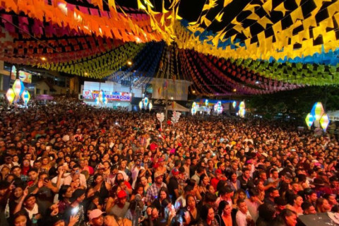 Sucesso de público marca a segunda noite do 36º Arraiá do Água Fria em Medeiros Neto