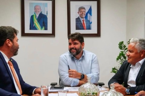 Prefeito articula visita do governador para entrega de obras e assinatura de novos serviços