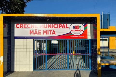 Depois de doze anos é inaugurada e entregue aos moradores a Creche Mãe Mita de São José de Alcobaça