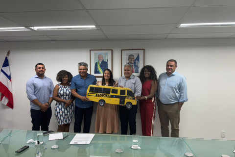 Educação de Alcobaça avança com novos investimentos em escolas, transporte e infraestrutura