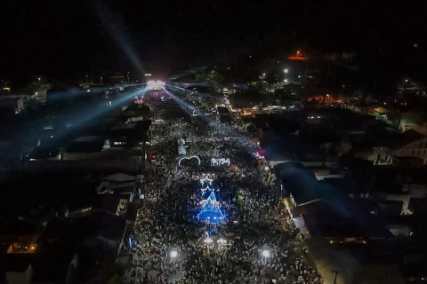 Réveillon histórico em Prado atrai multidão recorde para celebrar a chegada de 2024