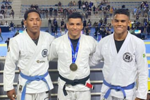 Atletas de Prado se destacam no Vitória International Open 2025 de Jiu-Jítsu