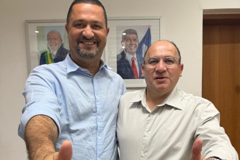 Dr. Ailton Amorim participa de reunião com o Secretário de Desenvolvimento Rural da Bahia para discutir avanços para Alcobaça