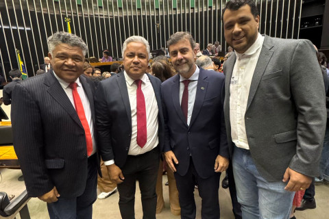 Em Brasília, Prefeito Zico de Baiato participa de solenidade em homenagem aos 45 anos do Partido dos Trabalhadores