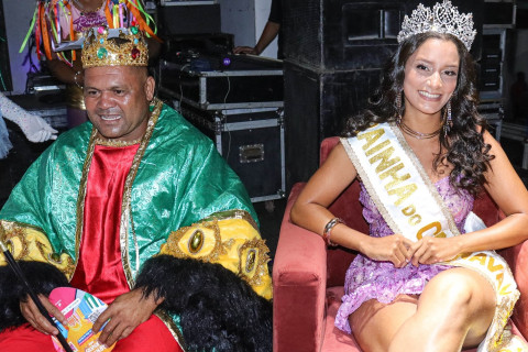 Rei Momo recebe as chaves de Caravelas, e carnaval é declarado aberto na cidade