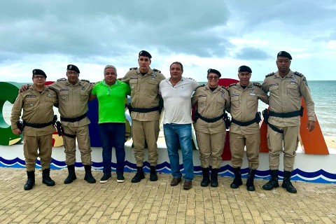 Prefeito Zico de Baiato se reúne com autoridades para debater a segurança pública no Município