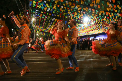 Quadrilhas juninas são reconhecidas manifestação da cultura nacional