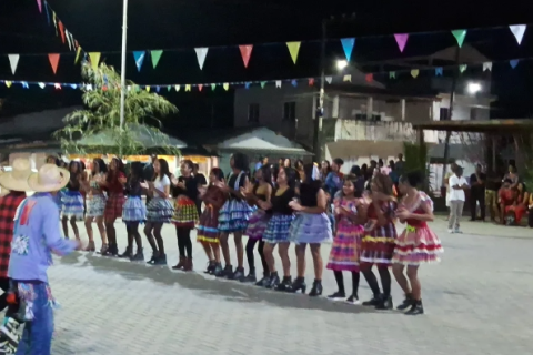 Celebração da Cultura e da Juventude marca 1º Festival de Quadrilhas Estudantis da EMEF São José de Alcobaça