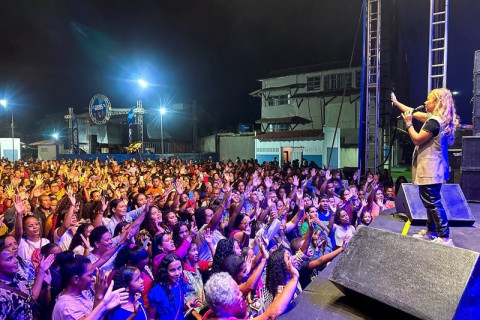 Adora Prado marca aniversário da cidade