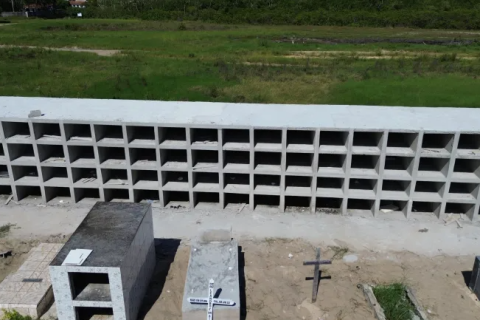 Alcobaça constrói urnas funerárias no cemitério municipal da cidade